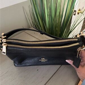 ‼️SOLD‼️ Coach duel compartment Black Crossbody Bag